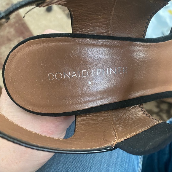 Donald J Pliner patent leather Debb wedge heel - Picture 3 of 4